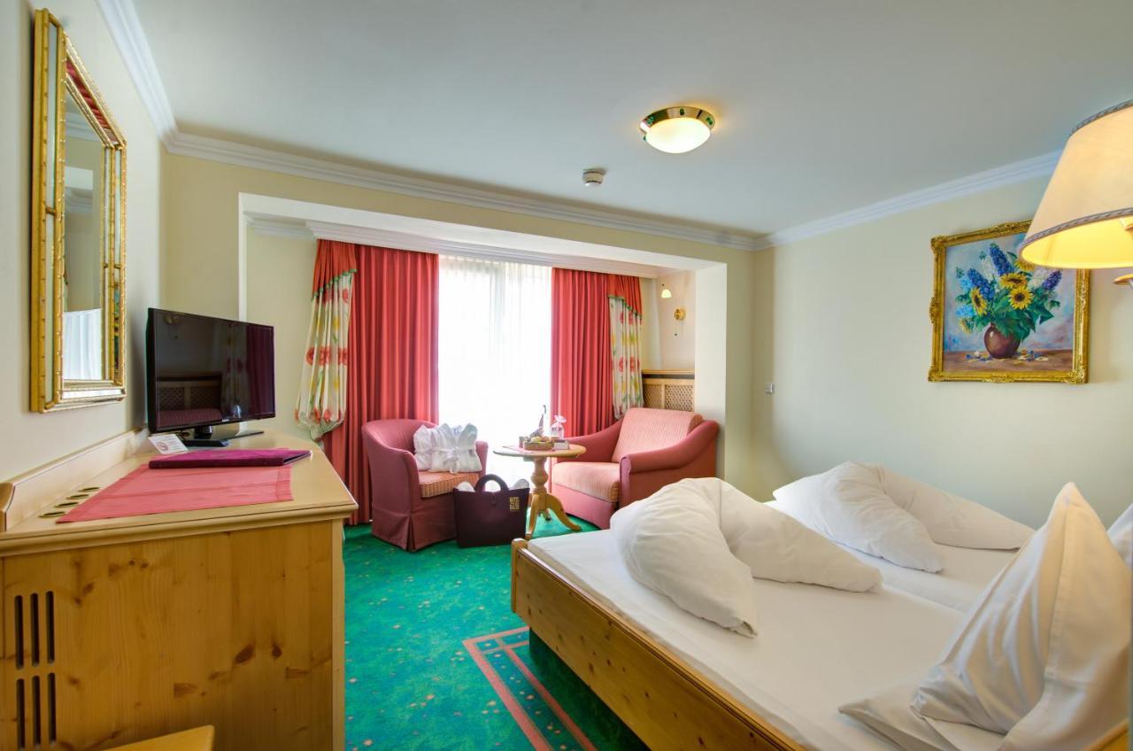 Boutique-Hotel Bauer Saalbach-Hinterglemm Exteriör bild