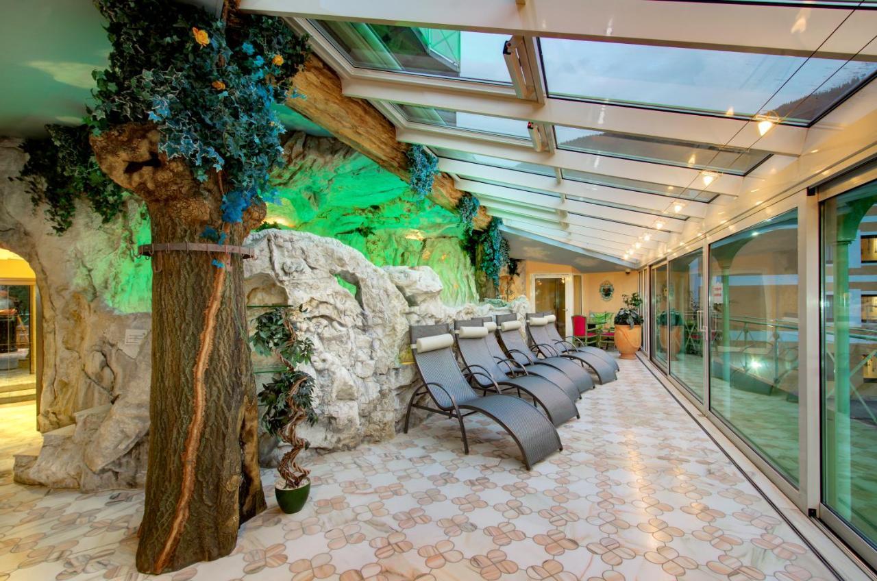 Boutique-Hotel Bauer Saalbach-Hinterglemm Exteriör bild