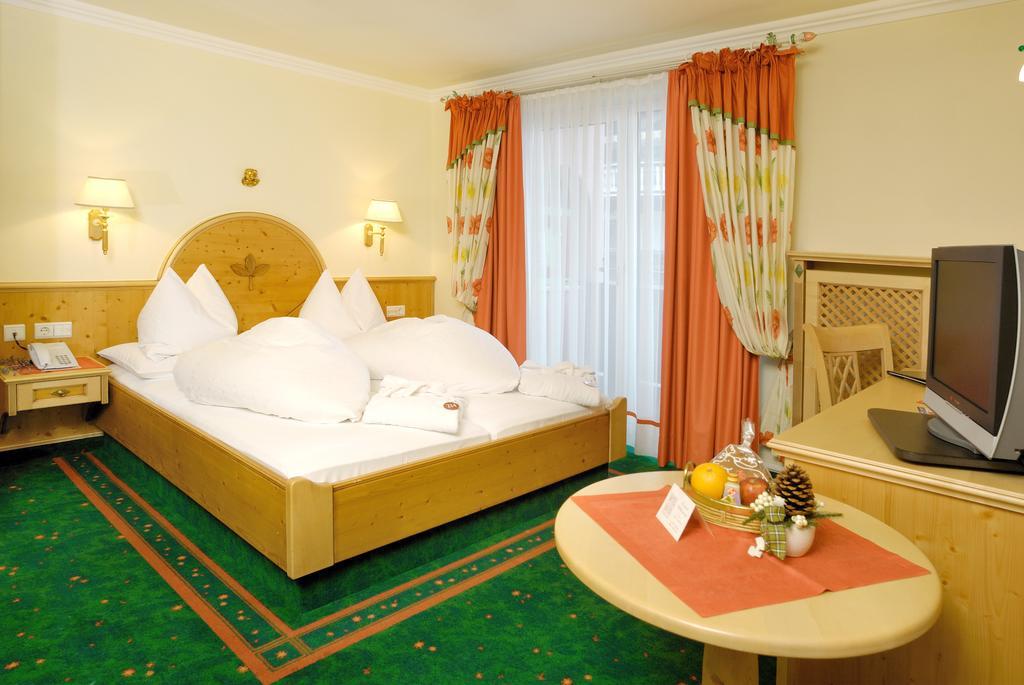 Boutique-Hotel Bauer Saalbach-Hinterglemm Exteriör bild