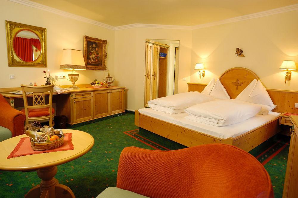 Boutique-Hotel Bauer Saalbach-Hinterglemm Exteriör bild