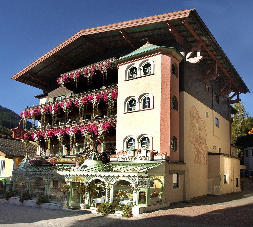 Boutique-Hotel Bauer Saalbach-Hinterglemm Exteriör bild